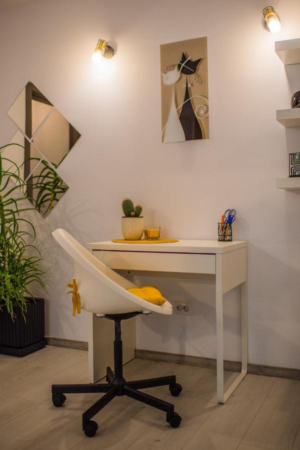 Kitty Sunflower Apartment Alba Iulia Zewnętrze zdjęcie